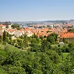 Hotell Monastery Prag