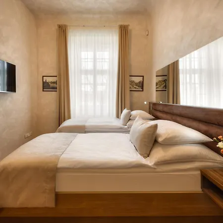 Monastery 4* براغ