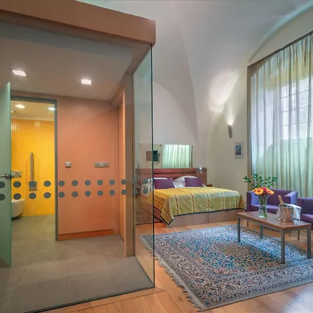 Hotell Monastery 4*